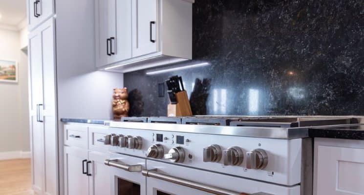 Lovely Kitchen on the Lake - Conneaut Lake, PA