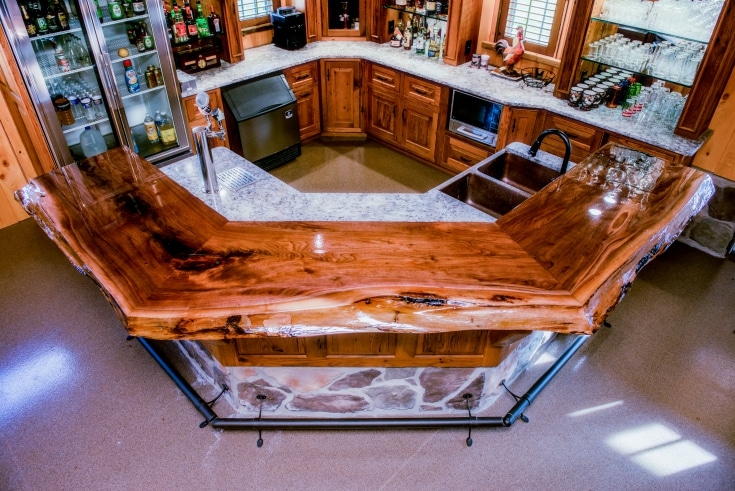 Man Cave Bar Top Ideas Using Clear Epoxy Resin