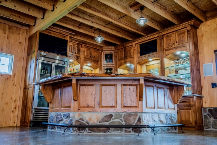custom-cabinets-reclaimed-oak