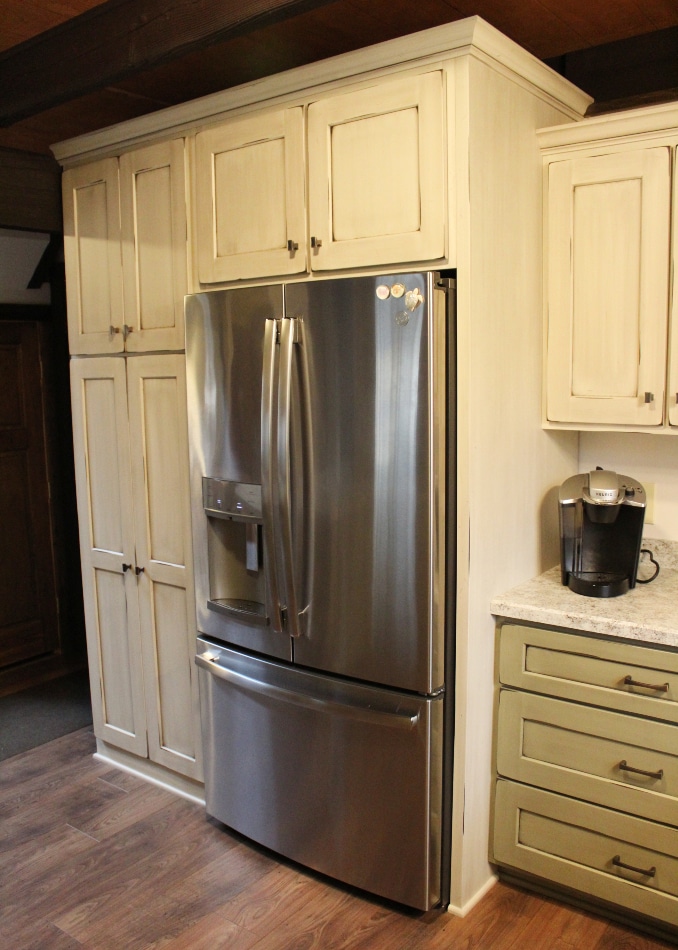 painted-glazed-custom-kitchen-cabinets-25