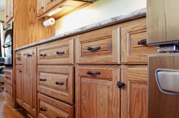 red-oak-custom-kitchen-cabinets