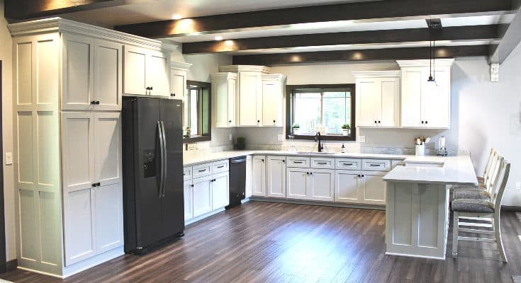 white-custom-kitchen-cabinets