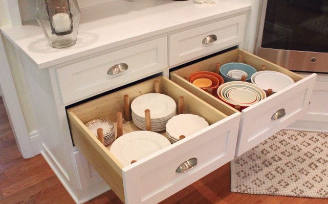 white-painted-custom-kitchen-cabinets