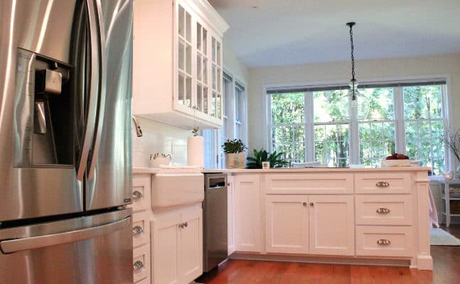 white-painted-custom-kitchen-cabinets