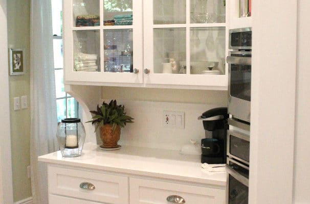 white-painted-custom-kitchen-cabinets